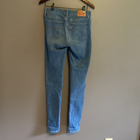 Levi Jeans - Picture 2 of 6